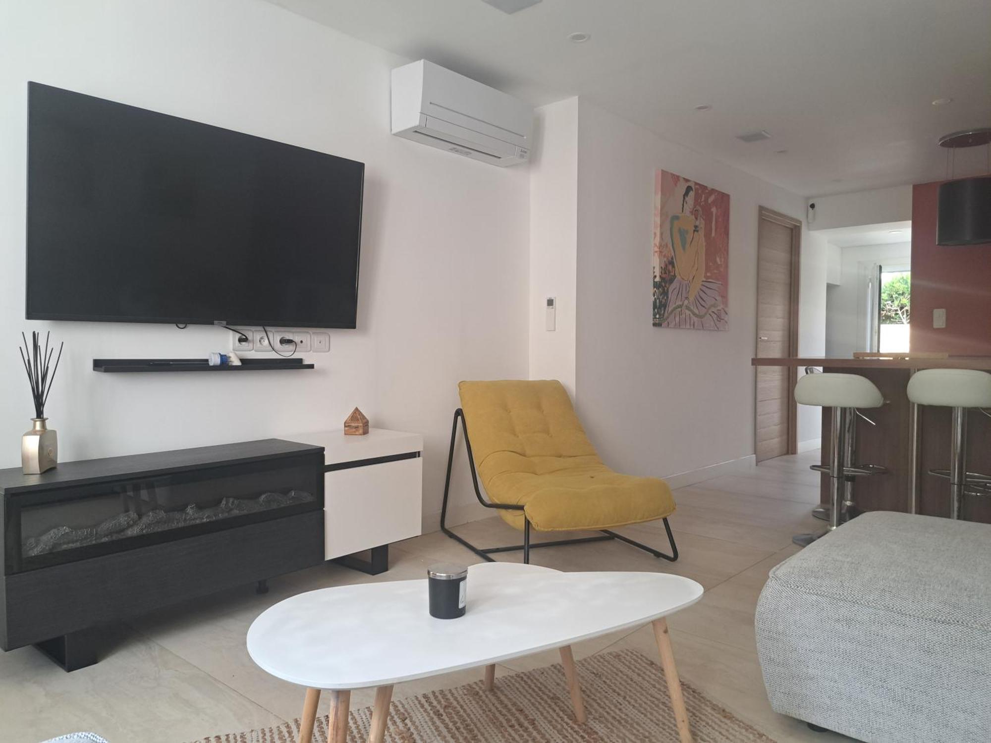 Magnifique Appartement 2 Chambres Avec 50 M2 De Jardin Privatif La Crau Camera foto