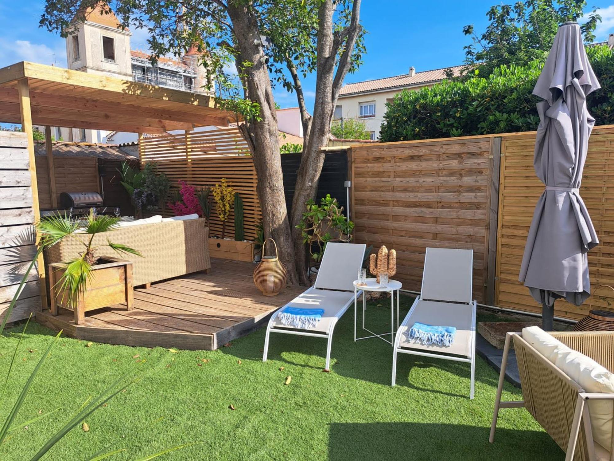 Magnifique Appartement 2 Chambres Avec 50 M2 De Jardin Privatif La Crau Esterno foto
